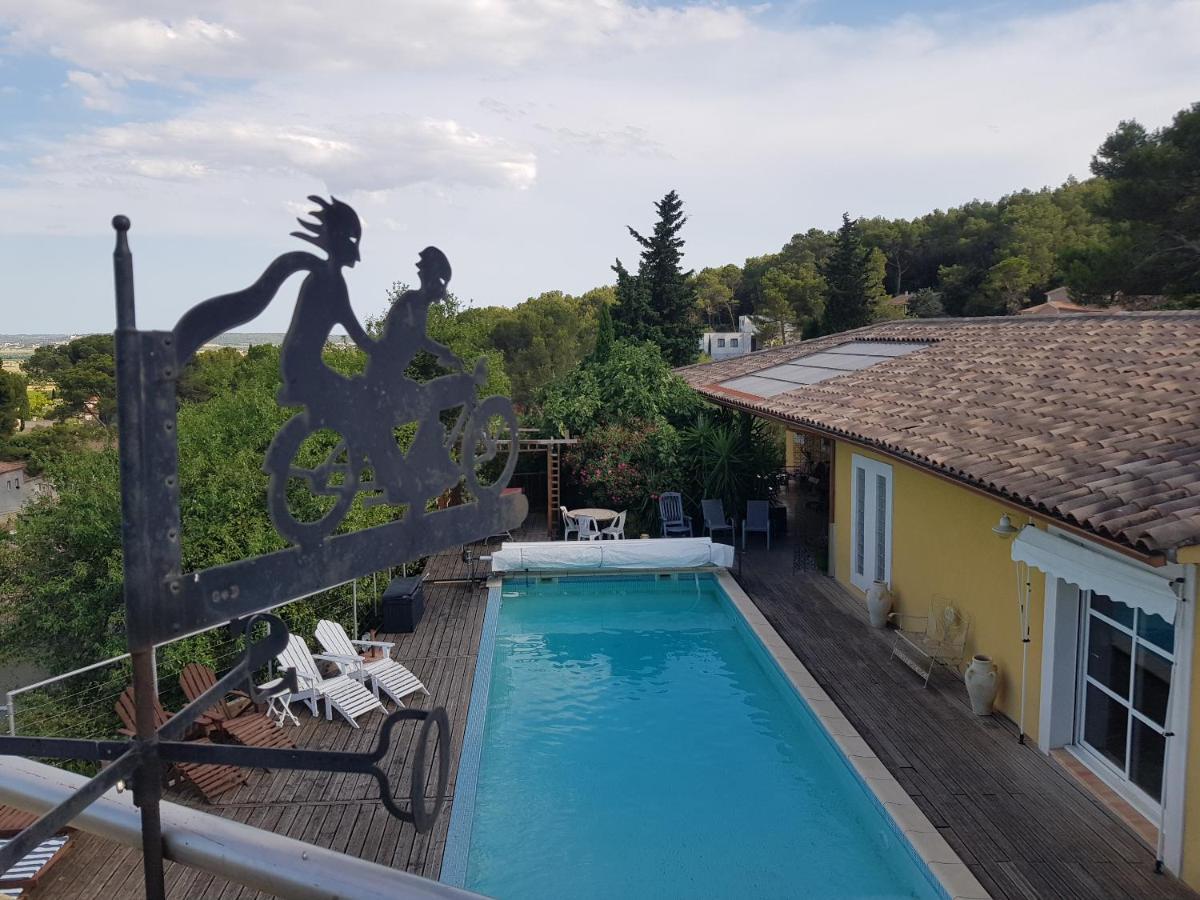 La Croisee Des Chemins Bed & Breakfast Calvisson Exterior photo